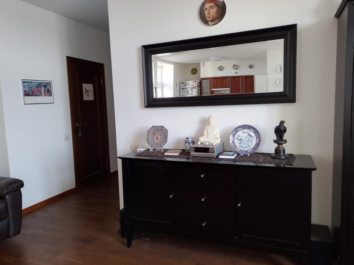 Premium Class Apartment, Free Parking, Maximum 5 Guests, 2 Bedrooms, 3 Beds Рига Екстериор снимка
